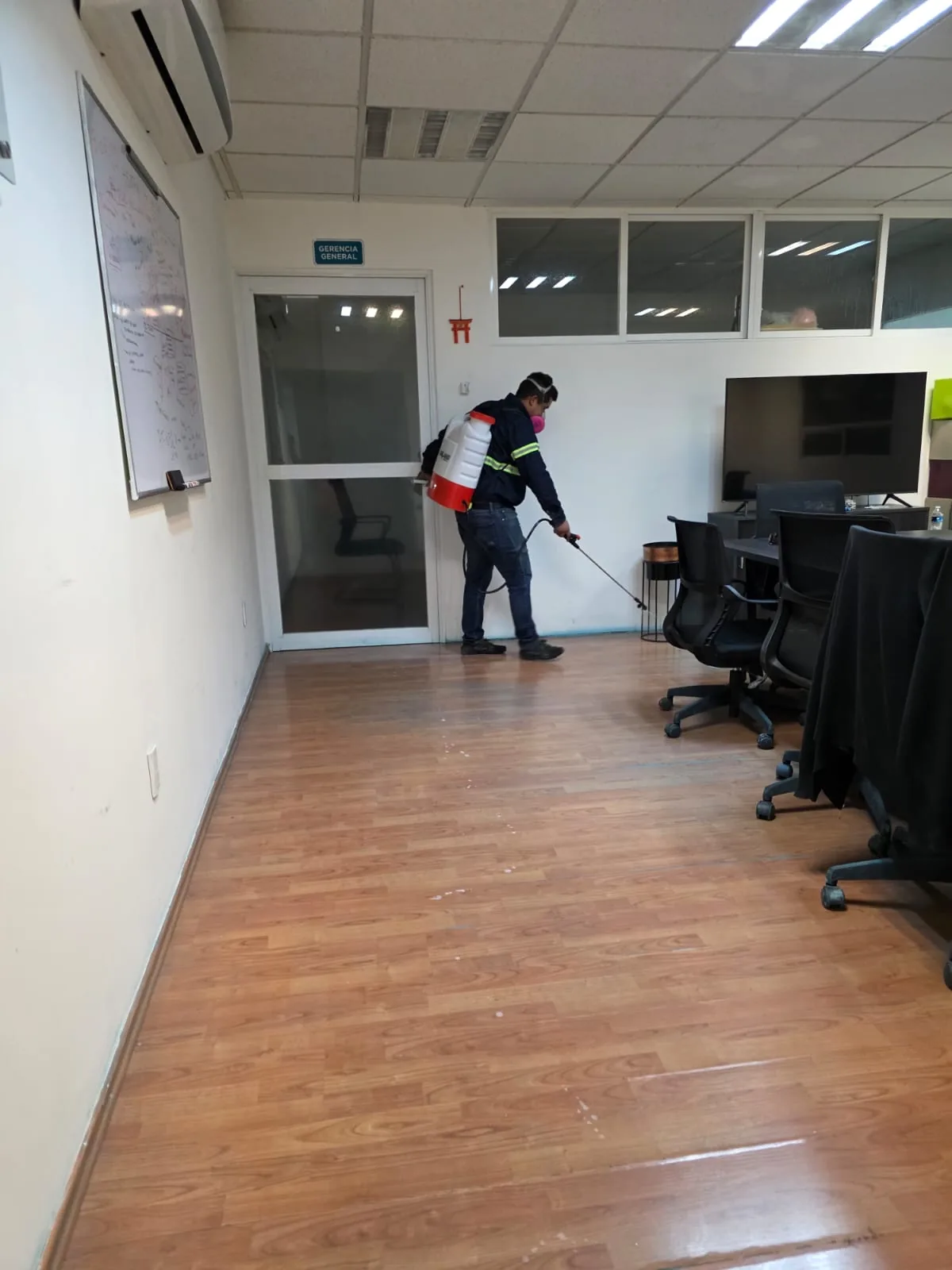 Locales comerciales - evidencia 8