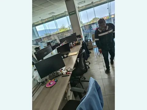 Locales comerciales - evidencia 9
